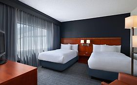 Courtyard Dallas Arlington/Entertainment District